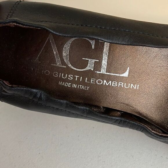 AGL Black Patent Leather Capped Toe Pumps 37 1/2 - Picture 5 of 13